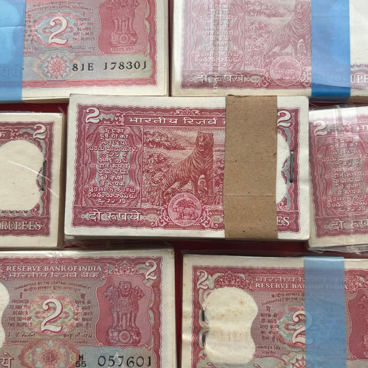 Extremely Rare 2 Rupees Tiger Issue 100 Notes Serial Packet Collectable Bundle at Lowest Price