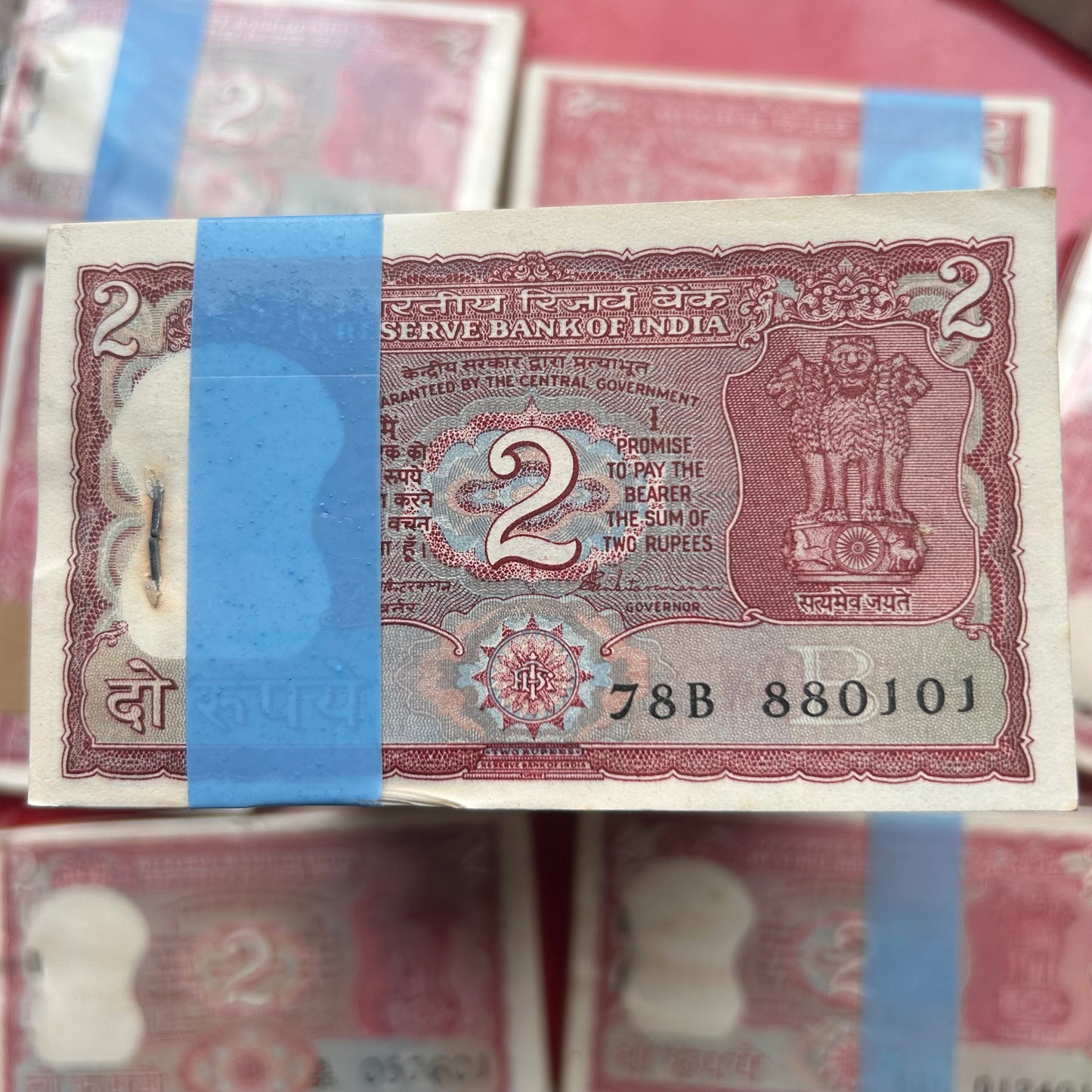 Extremely Rare 2 Rupees Tiger Issue 100 Notes Serial Packet Collectable Bundle at Lowest Price