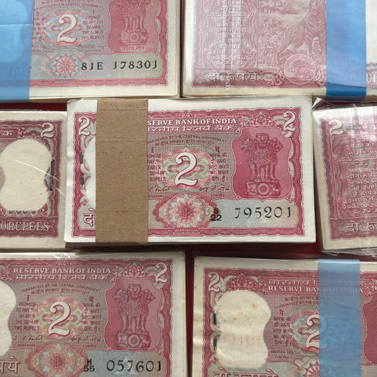 Extremely Rare 2 Rupees Tiger Issue 100 Notes Serial Packet Collectable Bundle at Lowest Price