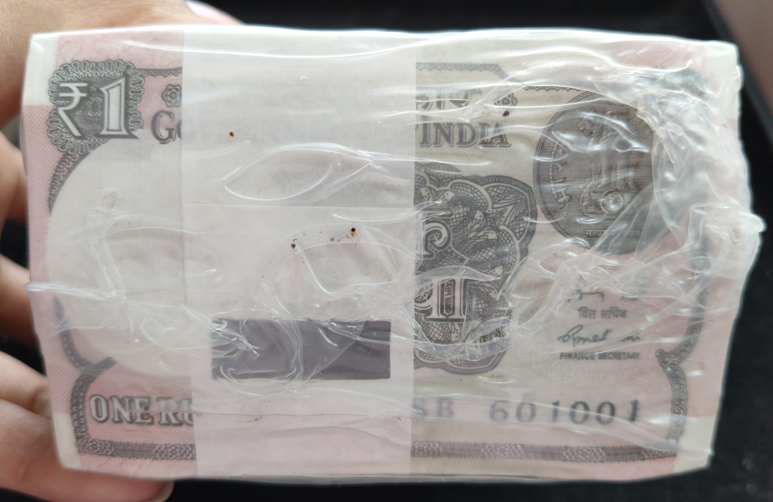 1 Rupee RIM 2015 — Finance Secretary Rajiv Mehrishi — Sealed Pack of 1,000 Notes