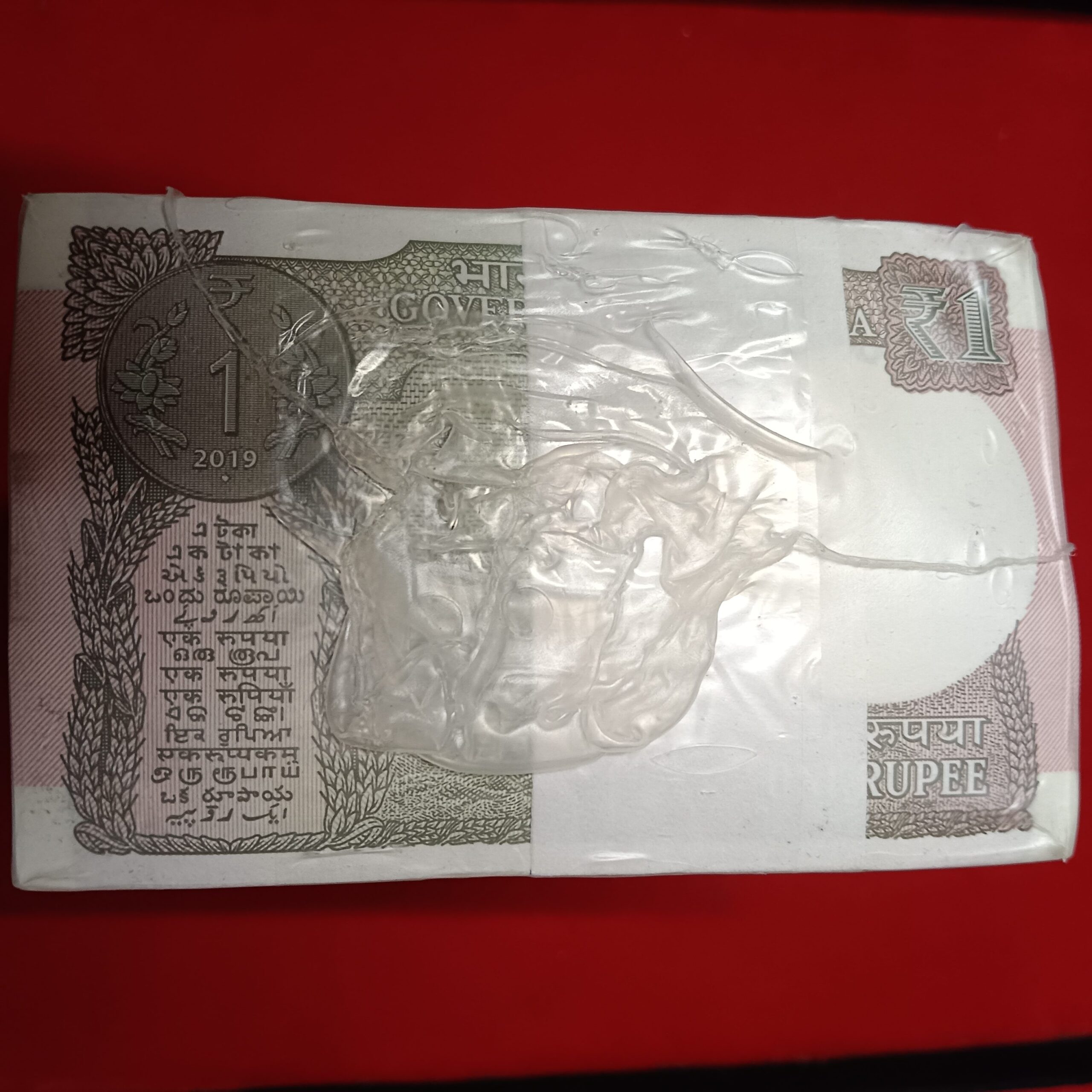 1 Rupee RIM 2019 — Finance Secretary Subhash Chandra Garg — Fancy Number 768001 — Sealed Pack of 1,000 Notes - Image 6